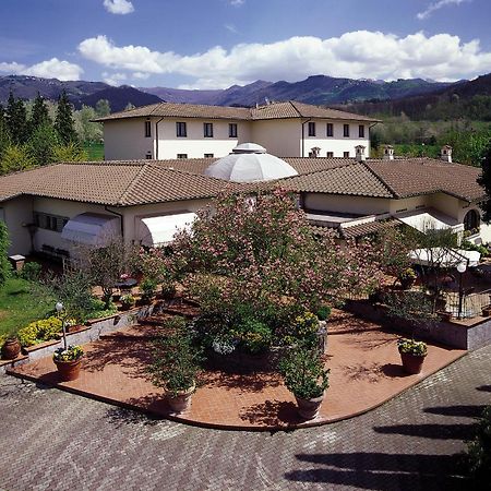 Hotel Ristorante La Lanterna カステルヌオーヴォ・ディ・ガルファニャーナ エクステリア 写真